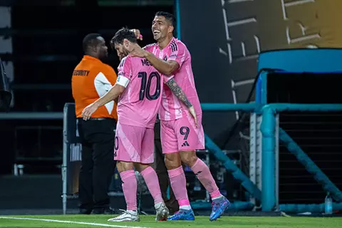 ضمنهم ميسي وسواريز.. 13 لاعباً مهددين بالغياب عن ربع نهائي كأس العالم للأندية